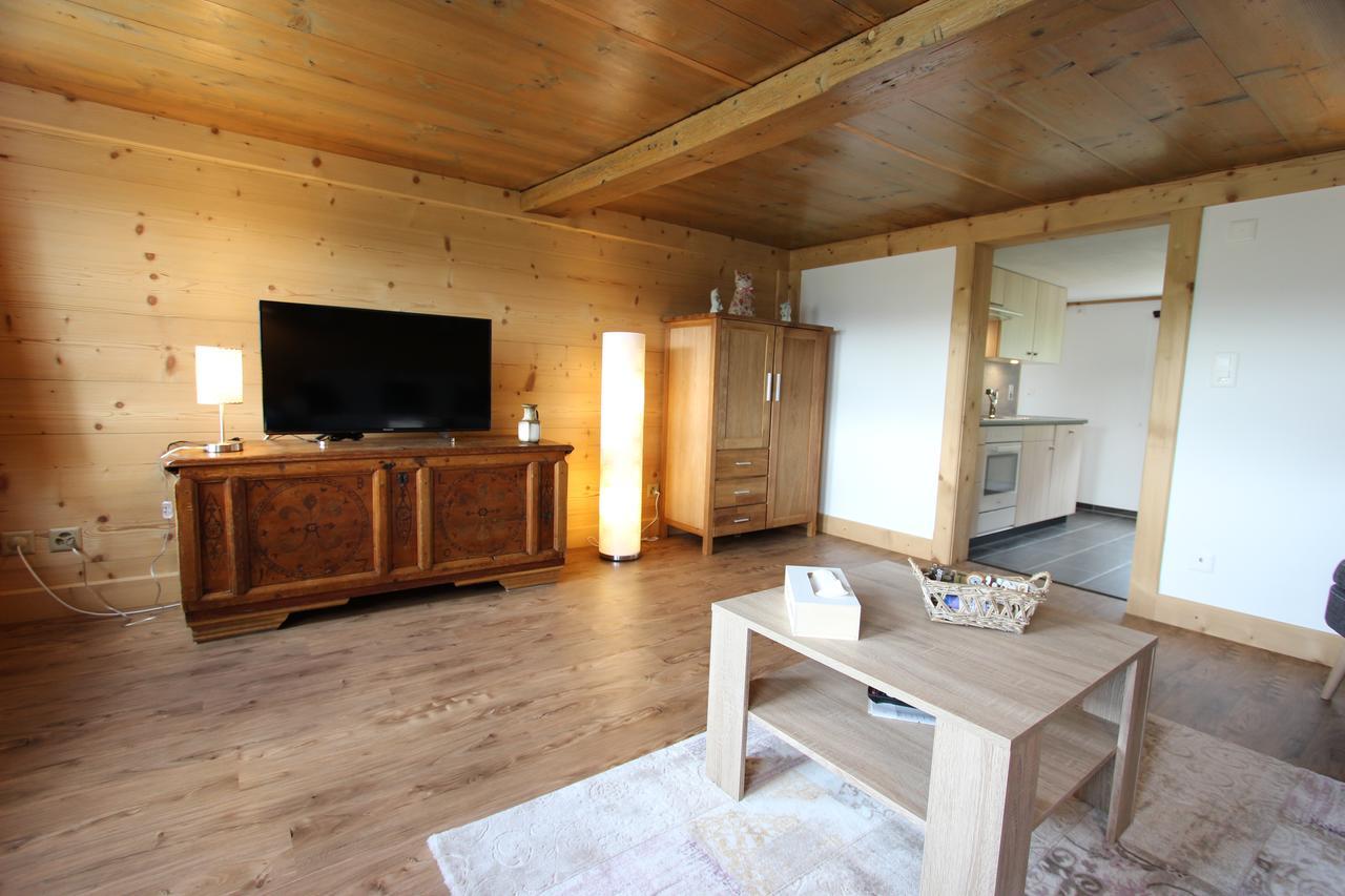 Les Mourriaux Apartman Chateau-d'Oex Kültér fotó